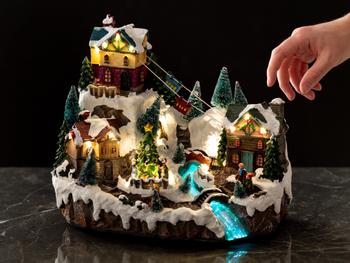 Juleby med belysning – Huset på fjellet